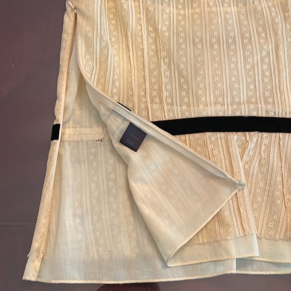 Marc Jacobs Vintage Lace shirt with black velvet trim - Picture 7 of 12